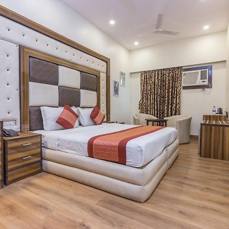 Rupam Hotel Делхи Екстериор снимка