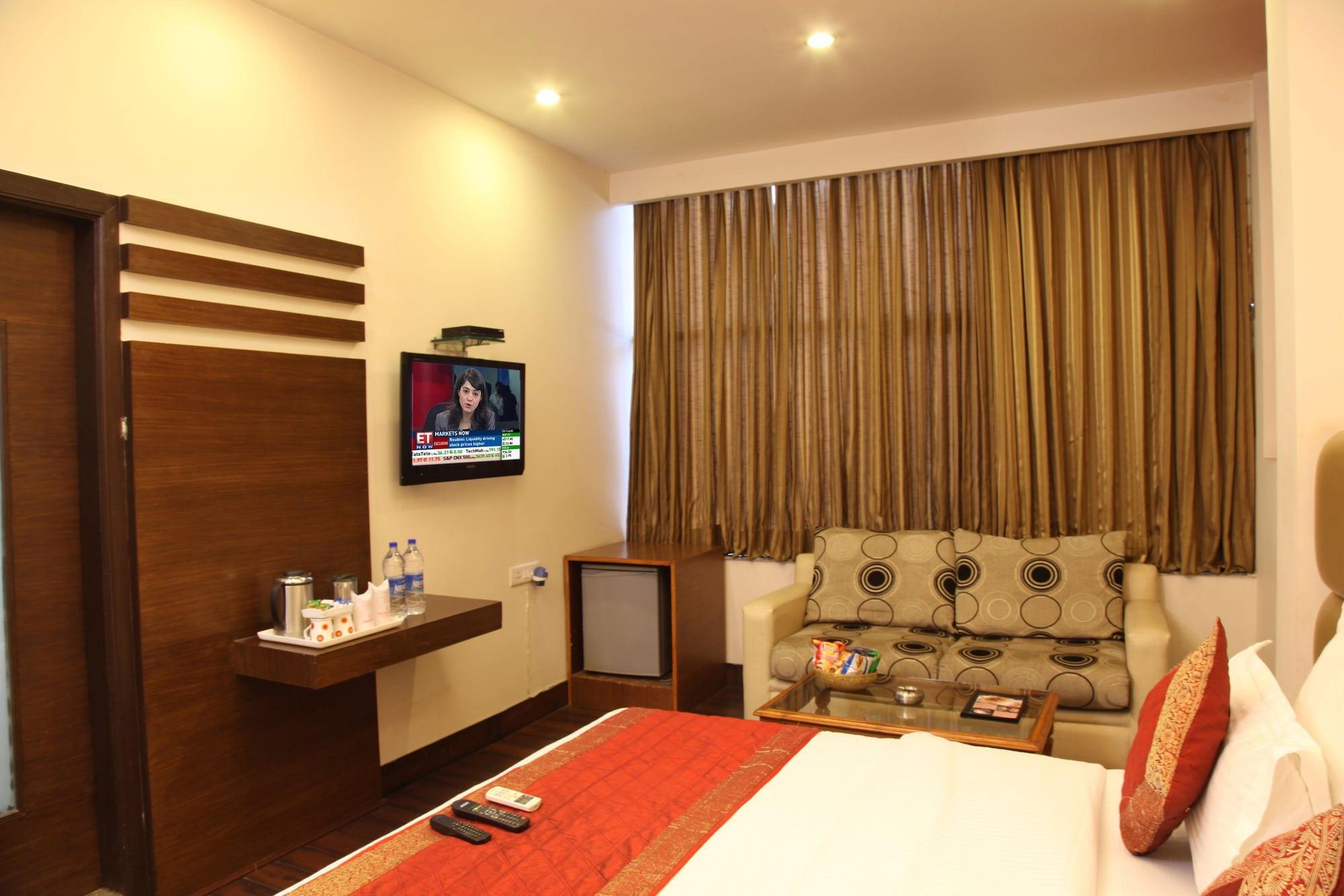 Rupam Hotel Делхи Екстериор снимка