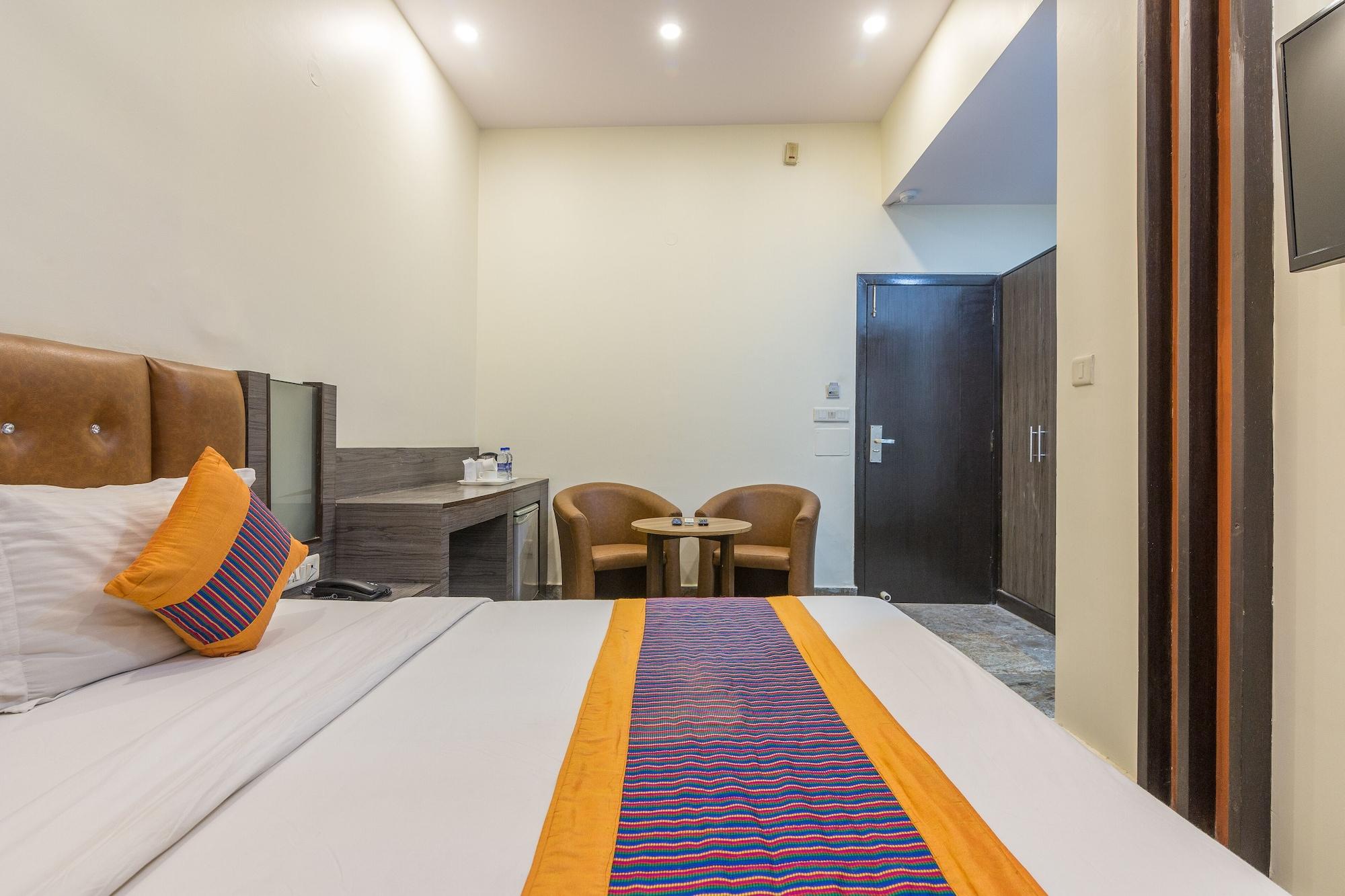 Rupam Hotel Делхи Екстериор снимка