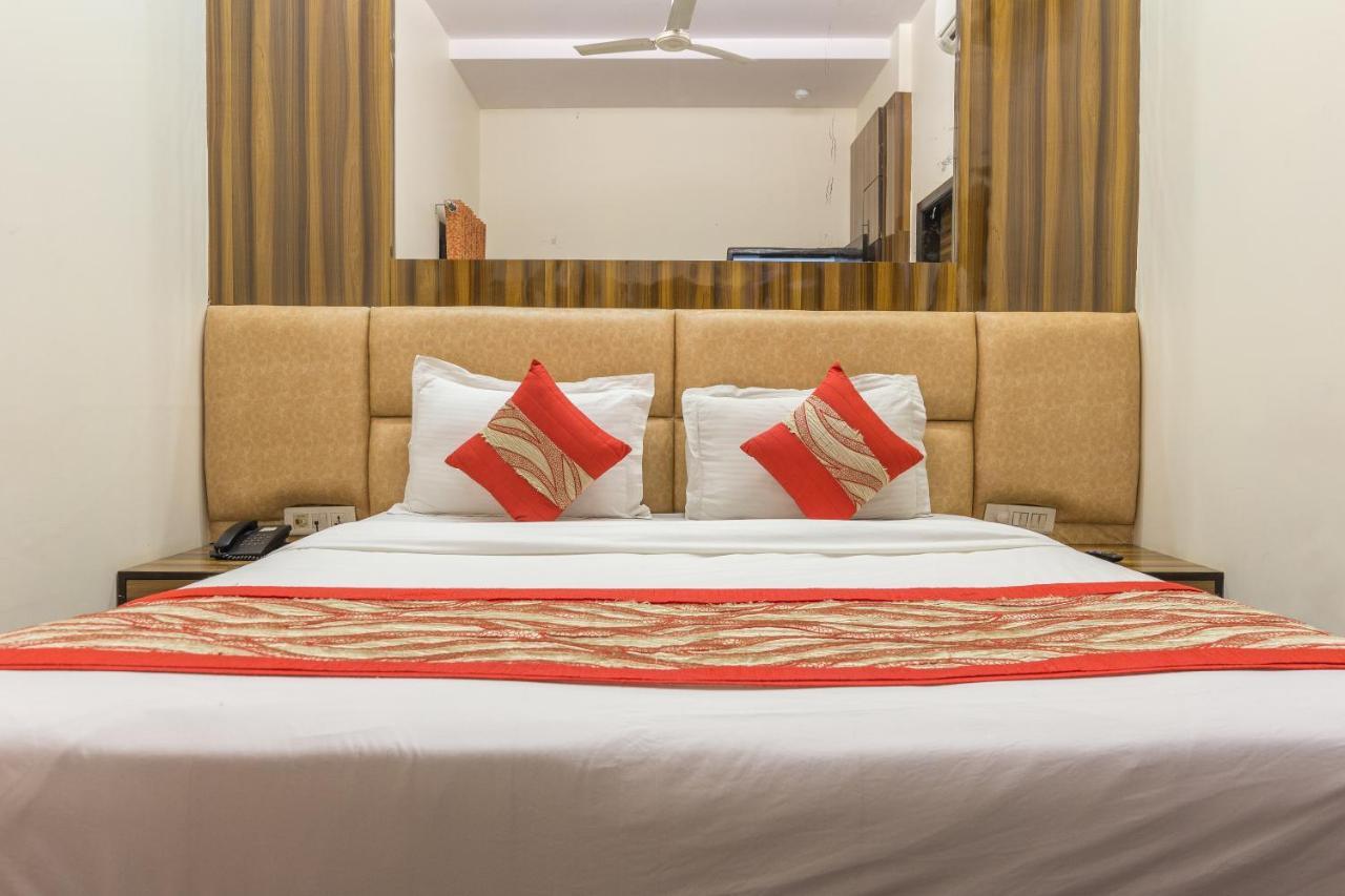 Rupam Hotel Делхи Екстериор снимка